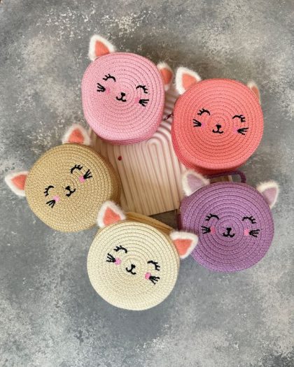 ASKILI HASIR KEDİLİ ÇANTA