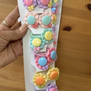 ÇİÇEK FİGÜRLÜ LASTİK TOKA