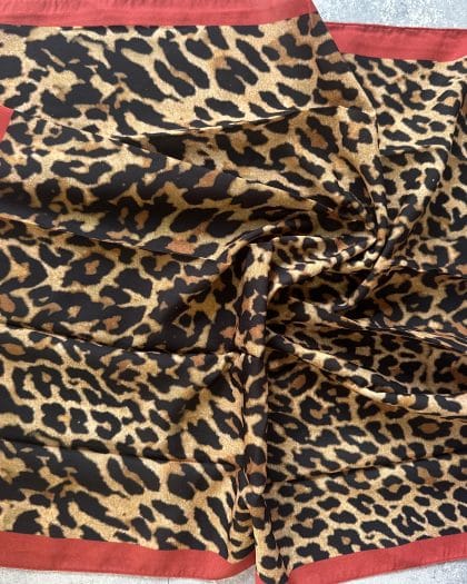 50*50 LEOPARLI BANDANA FULAR
